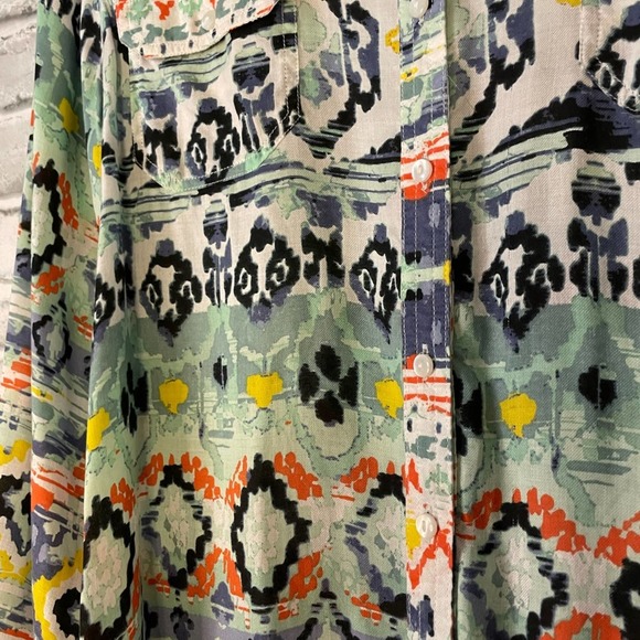 Multi Color Long Roll Tab Sleeve Button Down Women's Large L - Picture 3 of 9